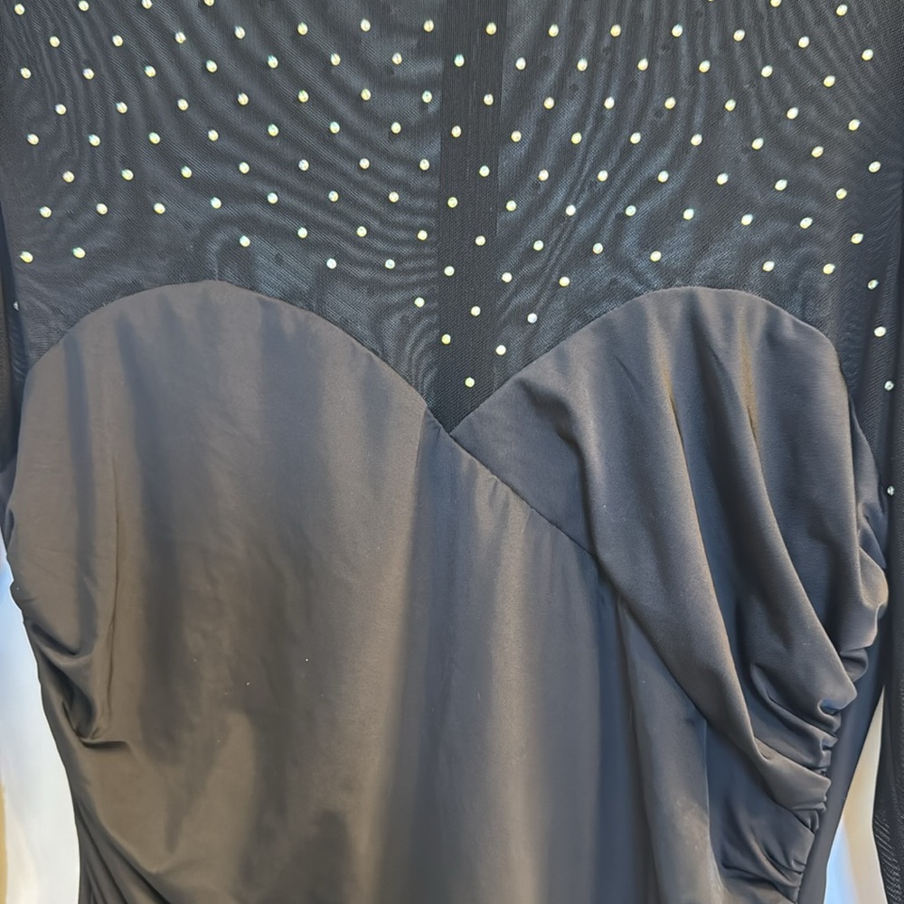 Dress - Picture 3 of 10